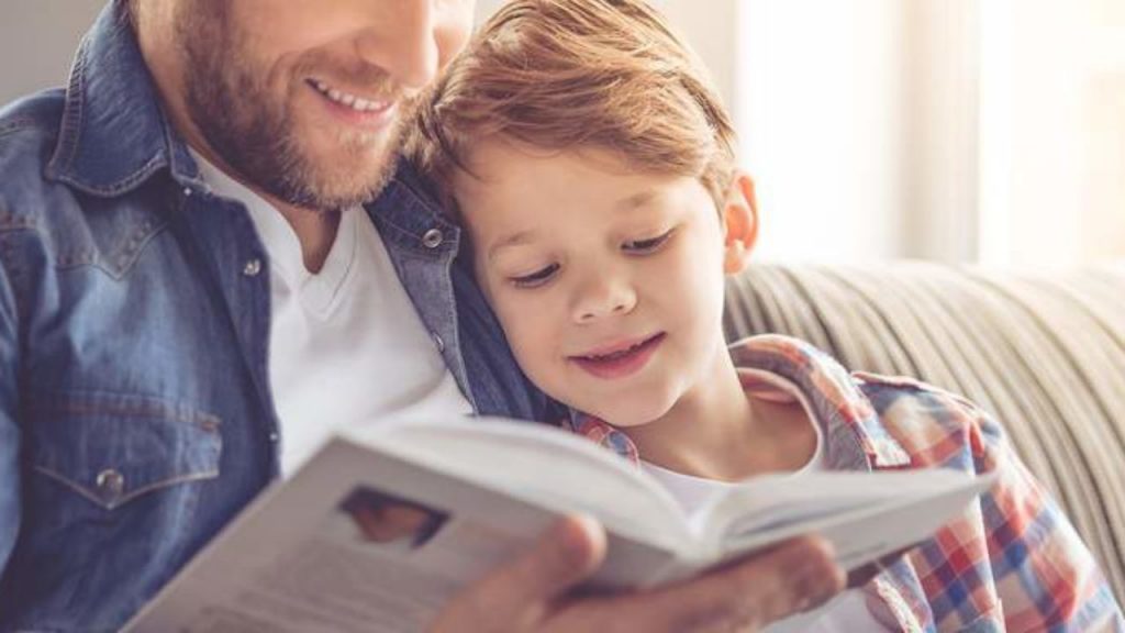 تضمین آینده کودک با ورود به دنیای کتاب ها